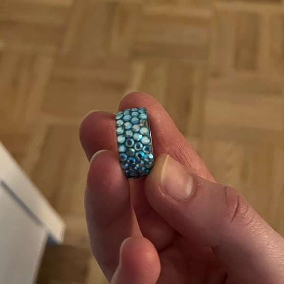 Vintage Blue Rhinestone Ring - Picture 3 of 4